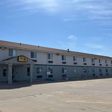 Super 8 By Wyndham Emporia Motel Ngoại thất bức ảnh