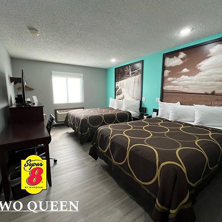 Super 8 By Wyndham Emporia Motel Ngoại thất bức ảnh