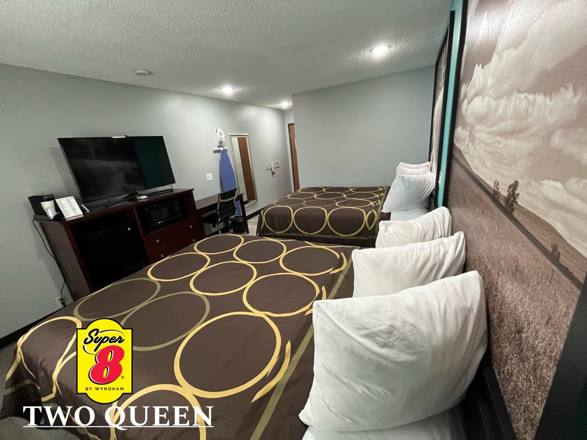 Super 8 By Wyndham Emporia Motel Ngoại thất bức ảnh